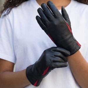 DANIER Black Short Leather Gloves